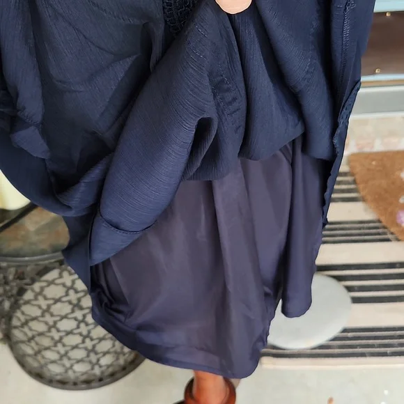 Navy Blue Short Sleeve Blouse, Size XL - Picture 10 of 10